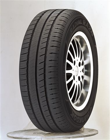 205/65R16C 107/105T RA28 HU EE:E FR:B U:2 71DB