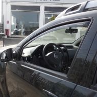 SET DEFLECTOARE AER FATA DACIA DUSTER 4X4 2014>